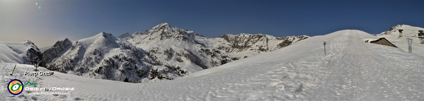 51 Rivediamo tante belle cime amiche ammantate di neve.jpg